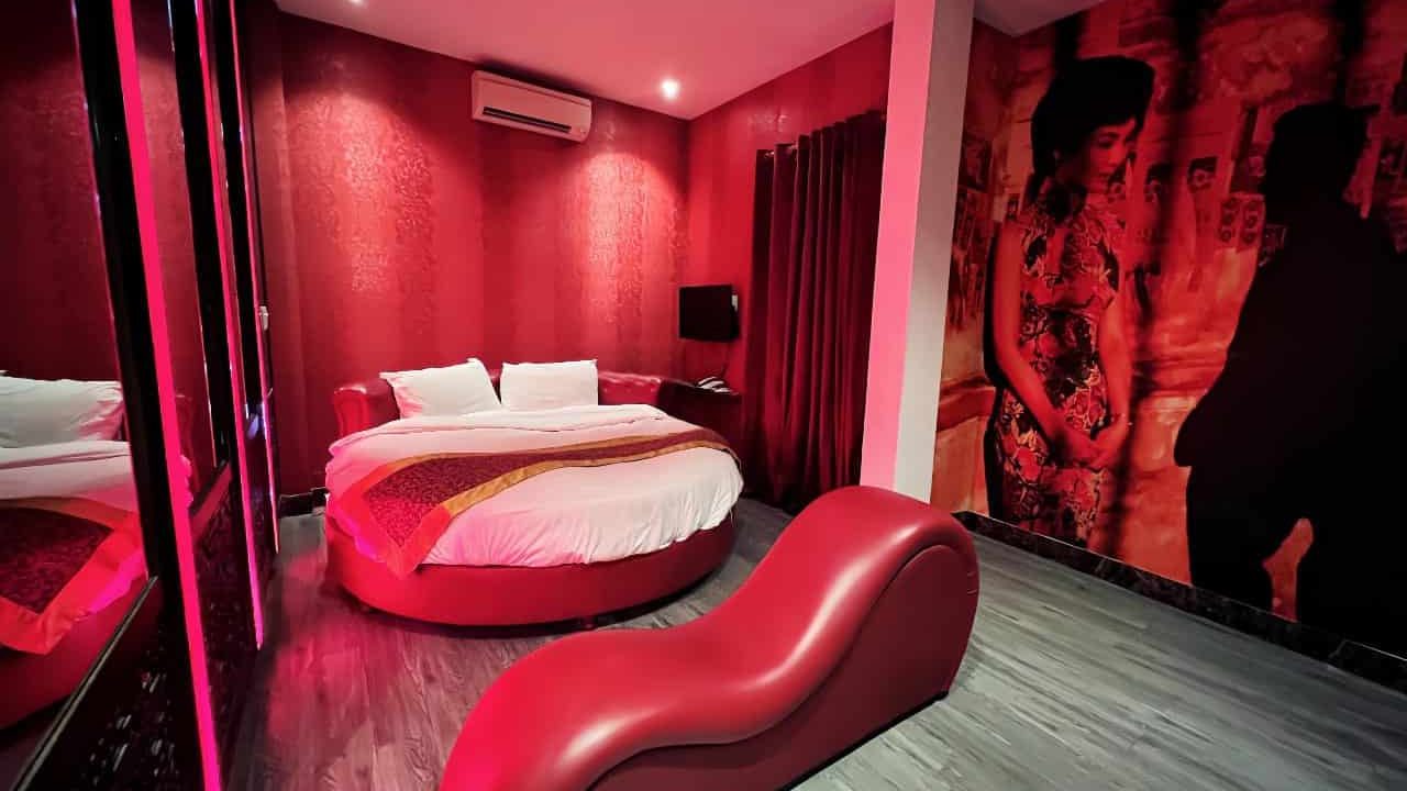 Lotus Hotel